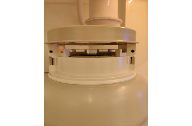 Держатель пластин